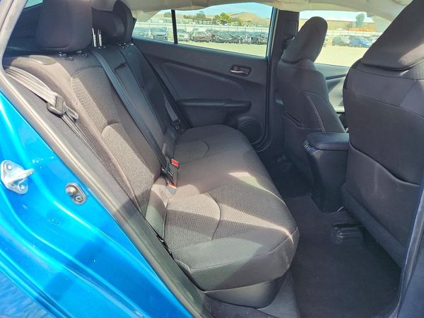 2020 TOYOTA PRIUS
