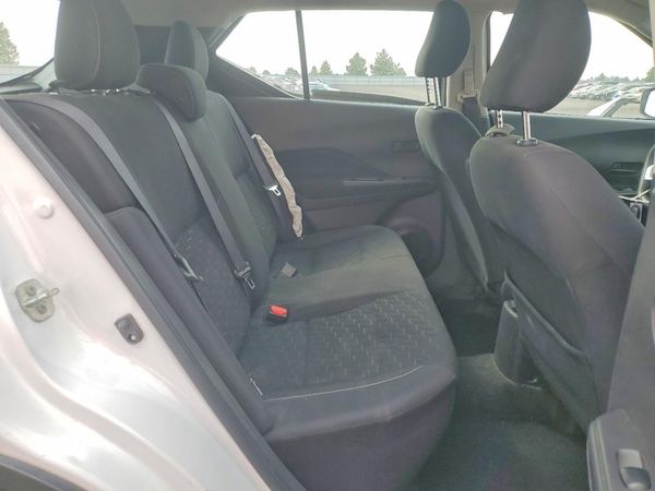 2021 NISSAN KICKS