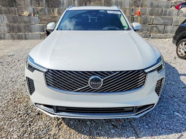 2025 VOLVO XC90