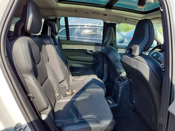 2025 VOLVO XC90