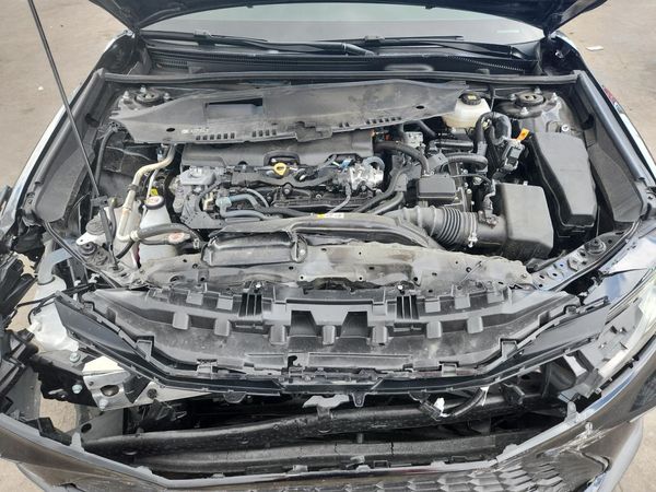 2025 TOYOTA CAMRY — Engine bay