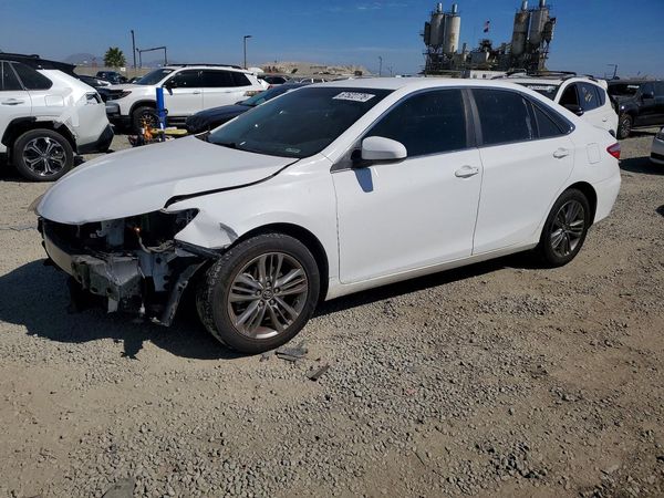 2016 TOYOTA CAMRY