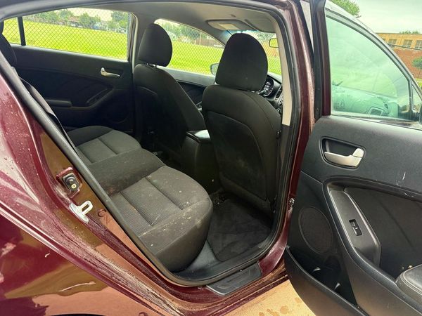 2017 KIA FORTE LX Base