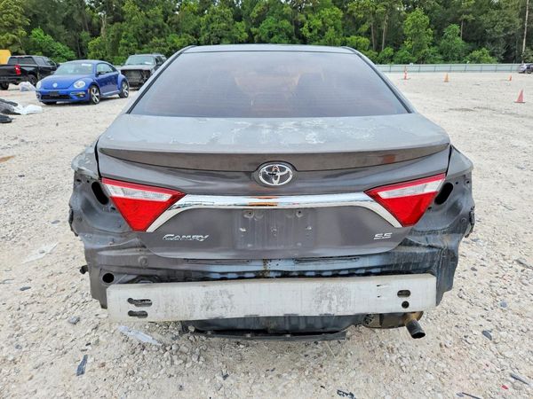 2015 TOYOTA CAMRY