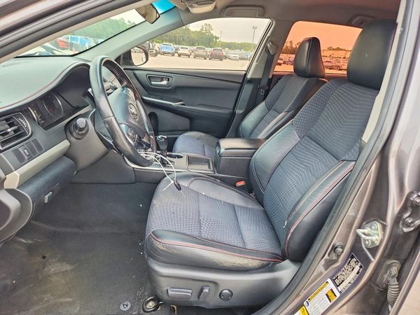 2015 TOYOTA CAMRY