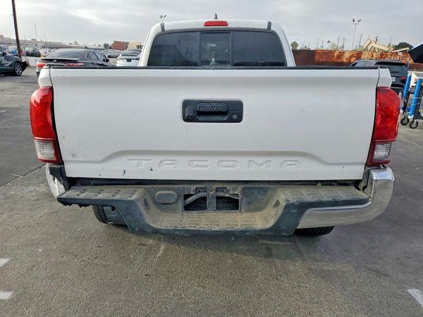 2018 TOYOTA TACOMA SR/SR5/TRD Sport