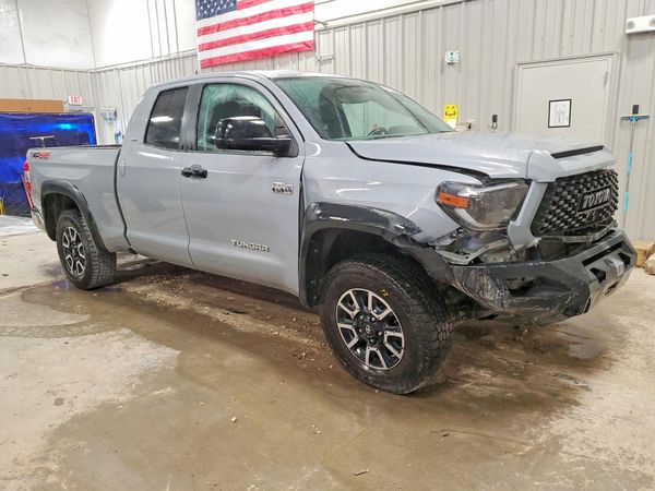 2020 TOYOTA TUNDRA