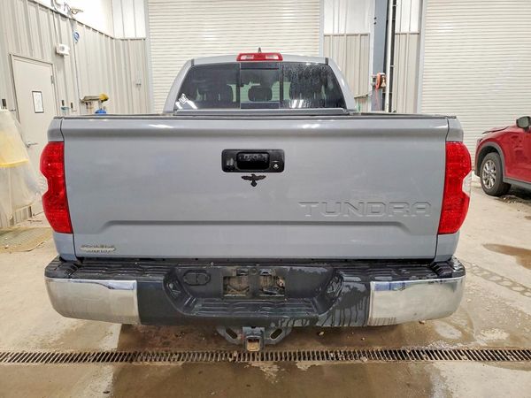 2020 TOYOTA TUNDRA