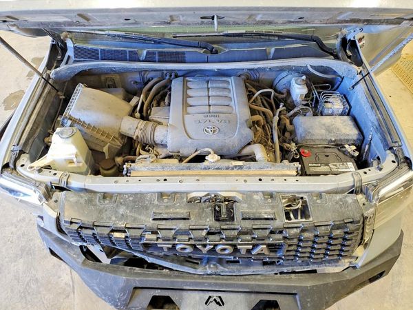 2020 TOYOTA TUNDRA