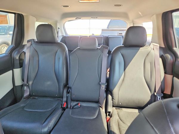 2024 KIA CARNIVAL