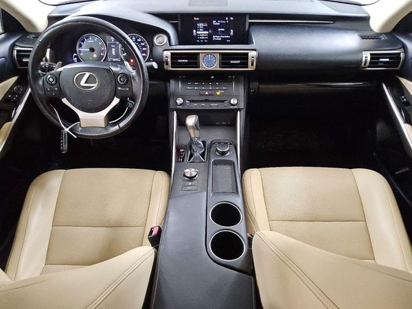 2015 LEXUS IS 250