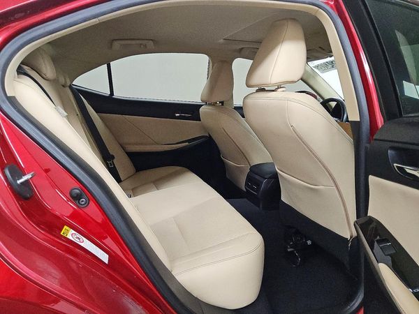 2015 LEXUS IS 250