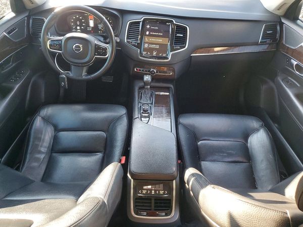 2016 VOLVO XC90 SV42 Momentum