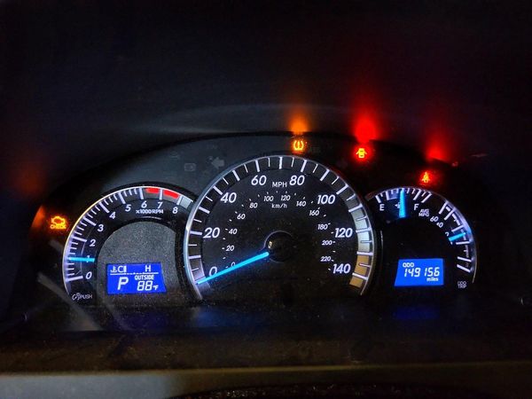 2014 TOYOTA CAMRY