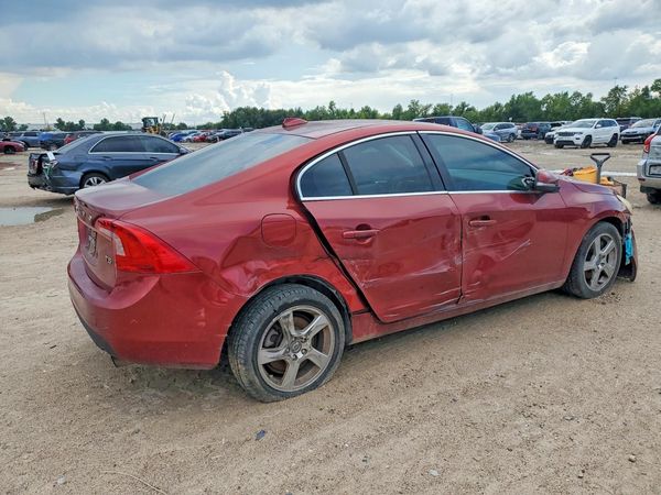 2012 VOLVO S60