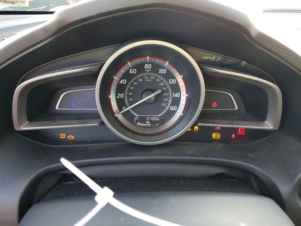 2015 MAZDA 3 SV/Base