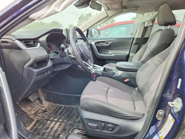 2019 TOYOTA RAV4 XLE AWD — DENT
