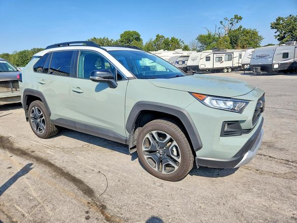 2020 TOYOTA RAV4 Adventure