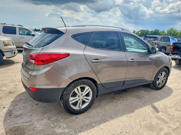 2012 HYUNDAI TUCSON GLS — PSRA