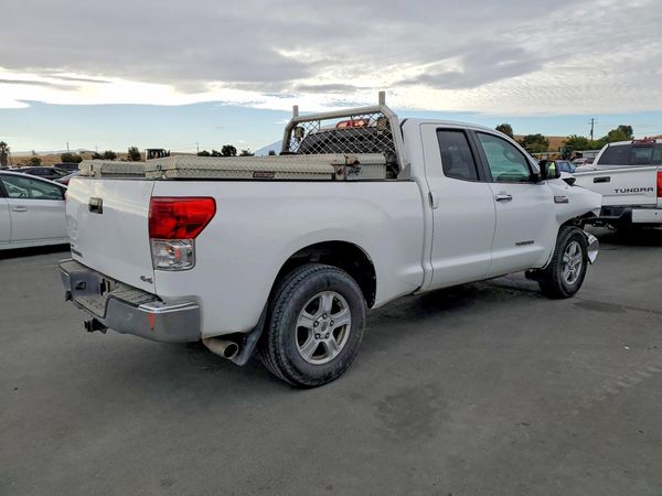 2013 TOYOTA TUNDRA SR5 — PSRA