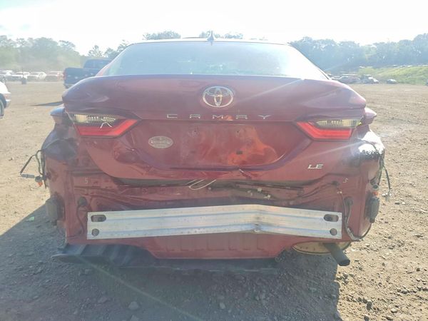 2021 TOYOTA CAMRY LE + Convenient Pkg