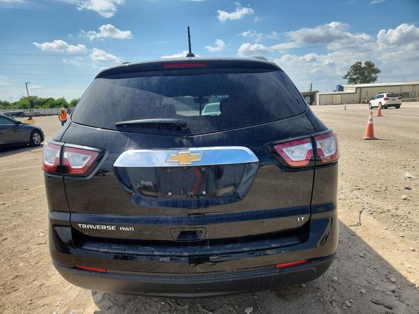 2017 CHEVROLET TRAVERSE 2LT