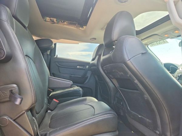 2017 CHEVROLET TRAVERSE 2LT