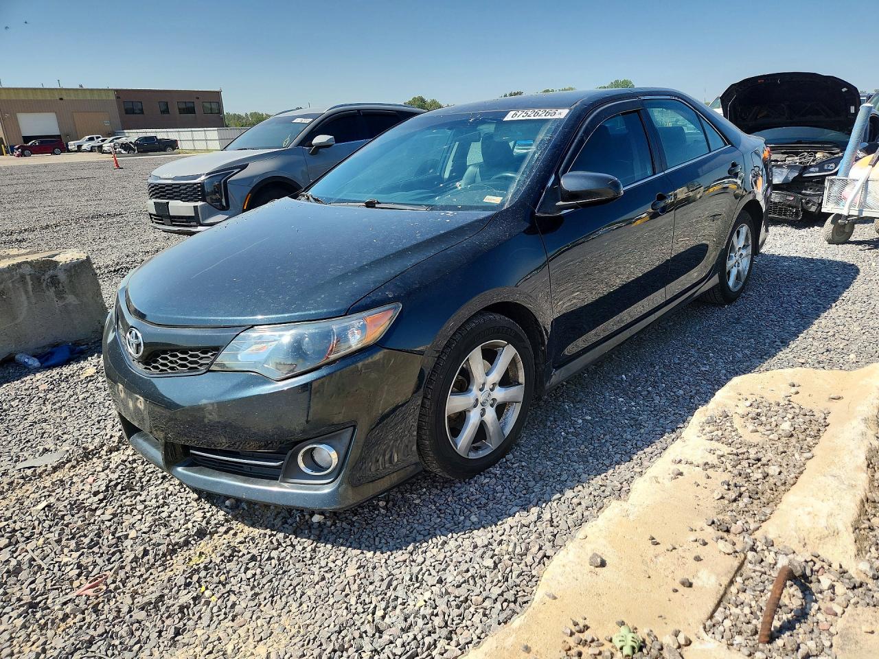 2012 TOYOTA CAMRY — Front 3/4