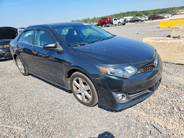 2012 TOYOTA CAMRY — Passenger 3/4