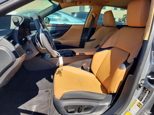 2022 LEXUS ES 350 350 Premium — DENT