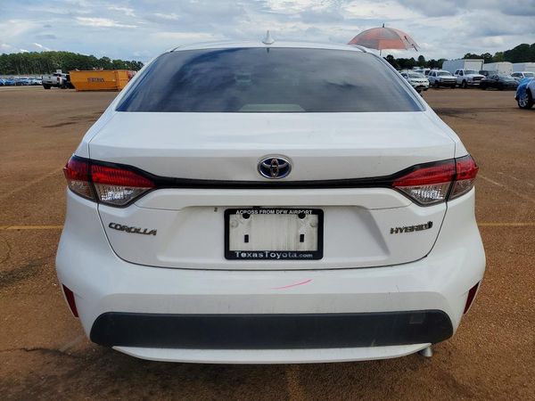 2022 TOYOTA COROLLA