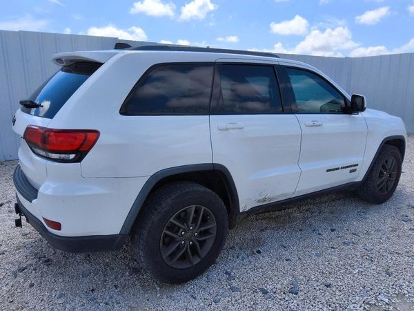 2017 JEEP GRAND CHEROKEE Laredo