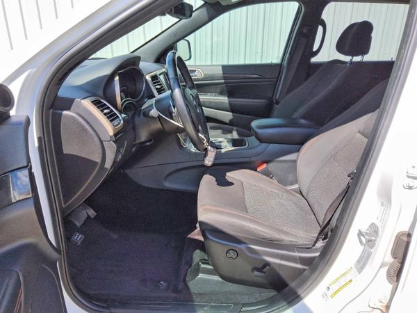 2017 JEEP GRAND CHEROKEE Laredo