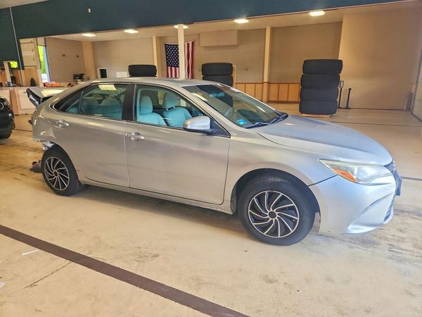 2015 TOYOTA CAMRY