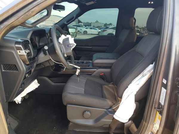 2025 FORD F150 STX