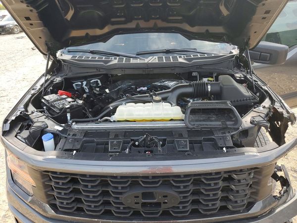 2025 FORD F150 STX