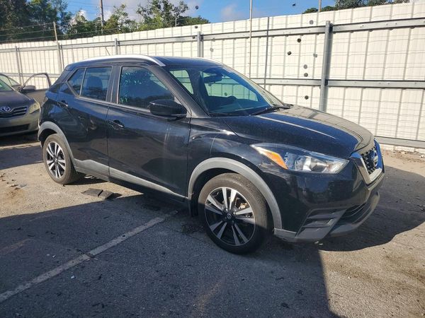 2020 NISSAN KICKS