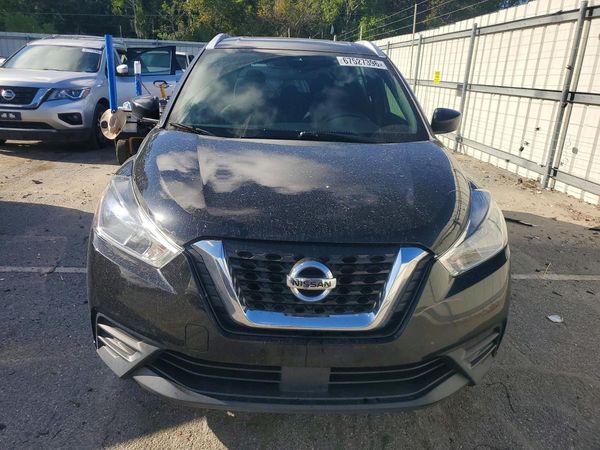 2020 NISSAN KICKS