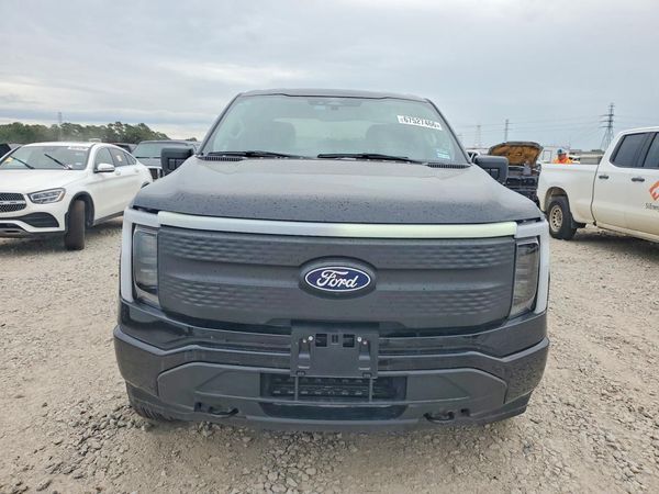 2024 FORD F150