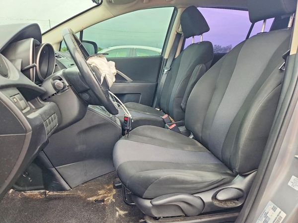 2015 MAZDA 5