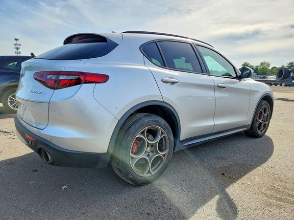 2018 ALFA ROMEO STELVIO