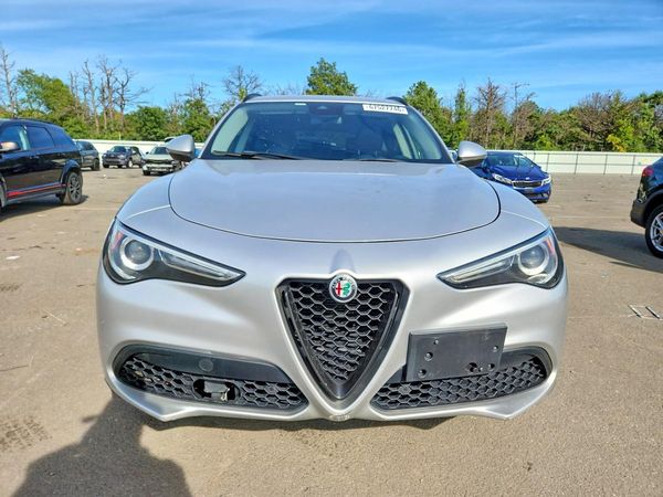 2018 ALFA ROMEO STELVIO