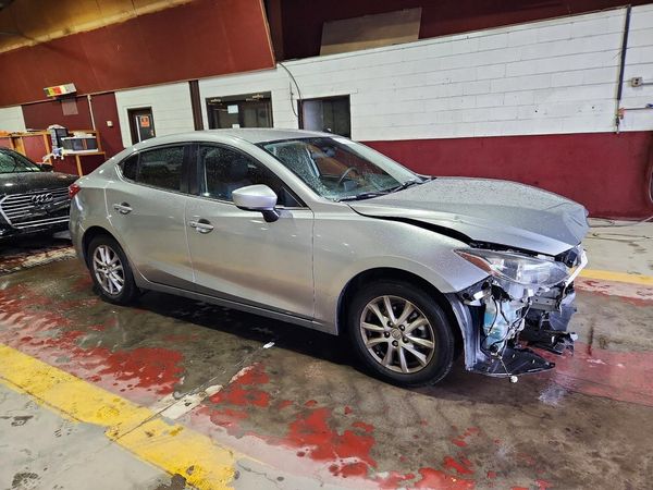 2015 MAZDA 3