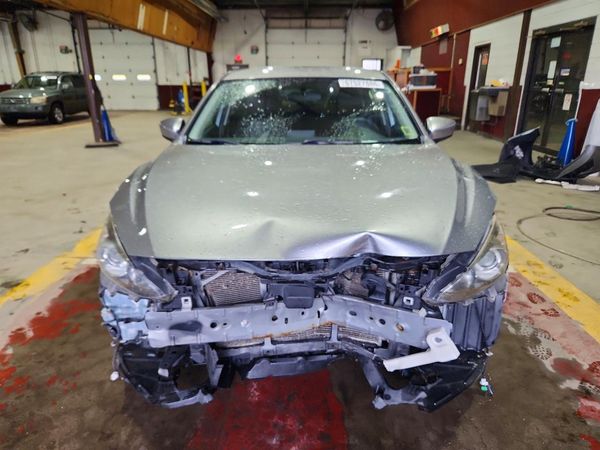 2015 MAZDA 3