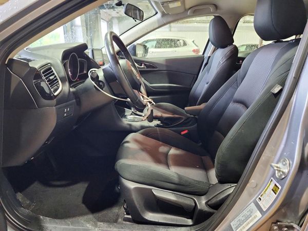 2015 MAZDA 3