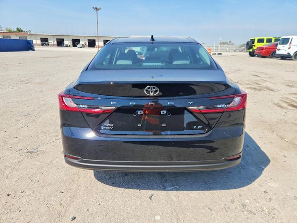 2026 TOYOTA CAMRY