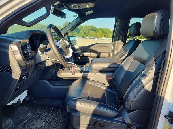 2025 FORD F150 Lariat
