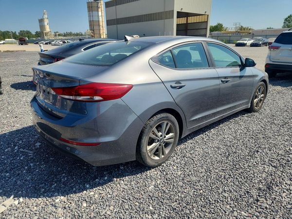 2018 HYUNDAI ELANTRA