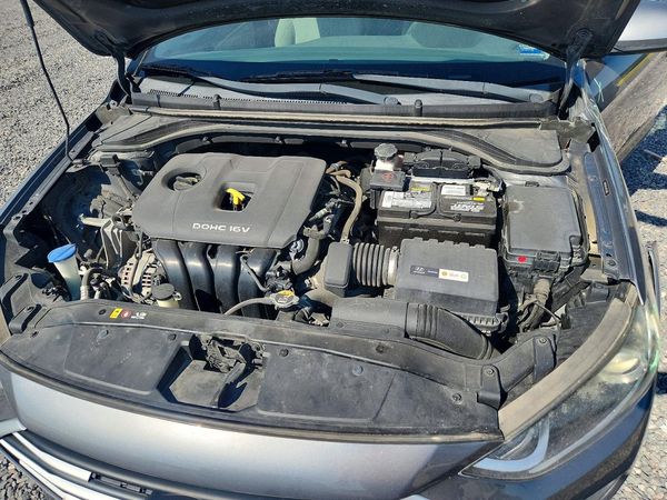 2018 HYUNDAI ELANTRA