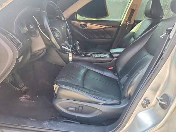 2014 INFINITI Q50